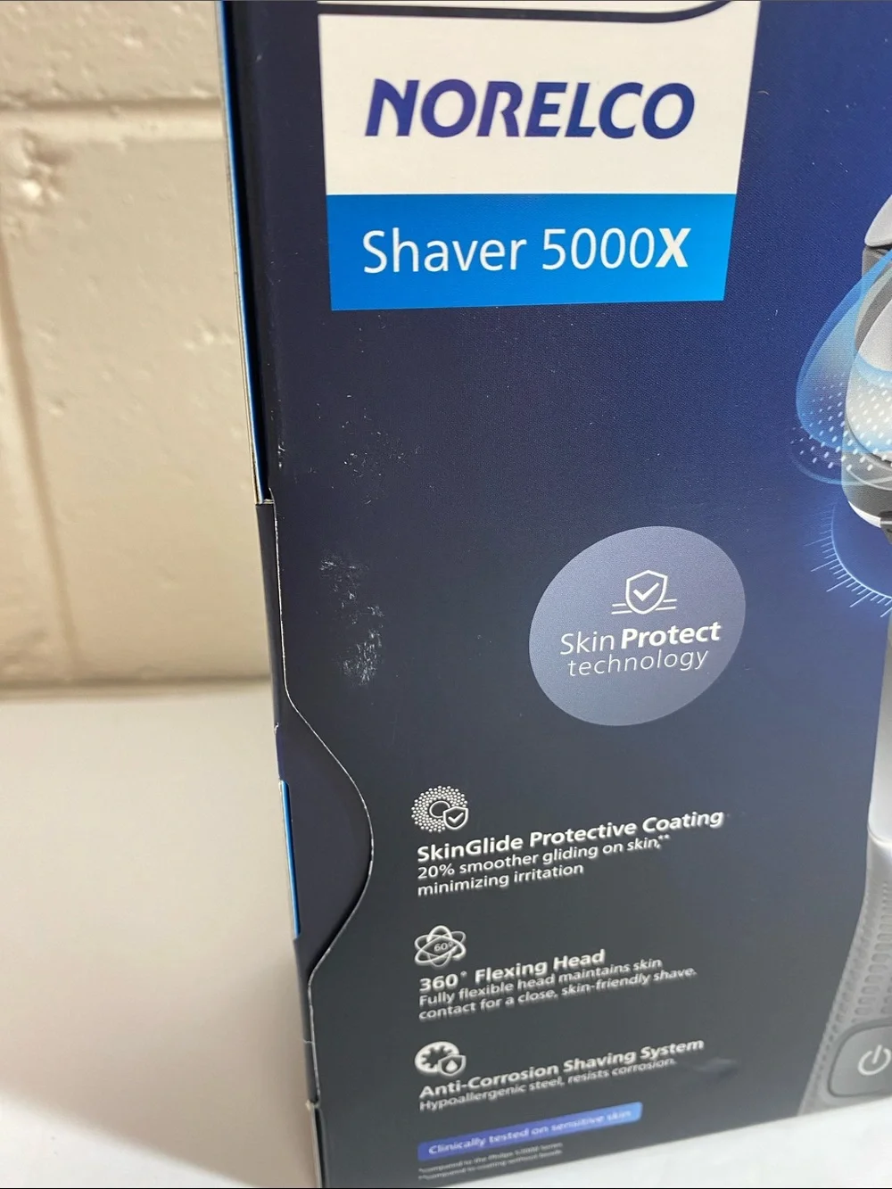 Philips Norelco Shaver 5000X - Navy Blue. NIB